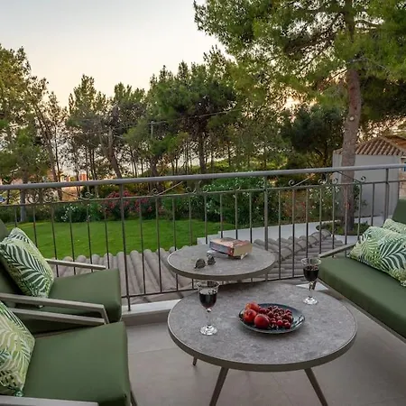 Seashell Luxury - 2 Apartment Lixouri